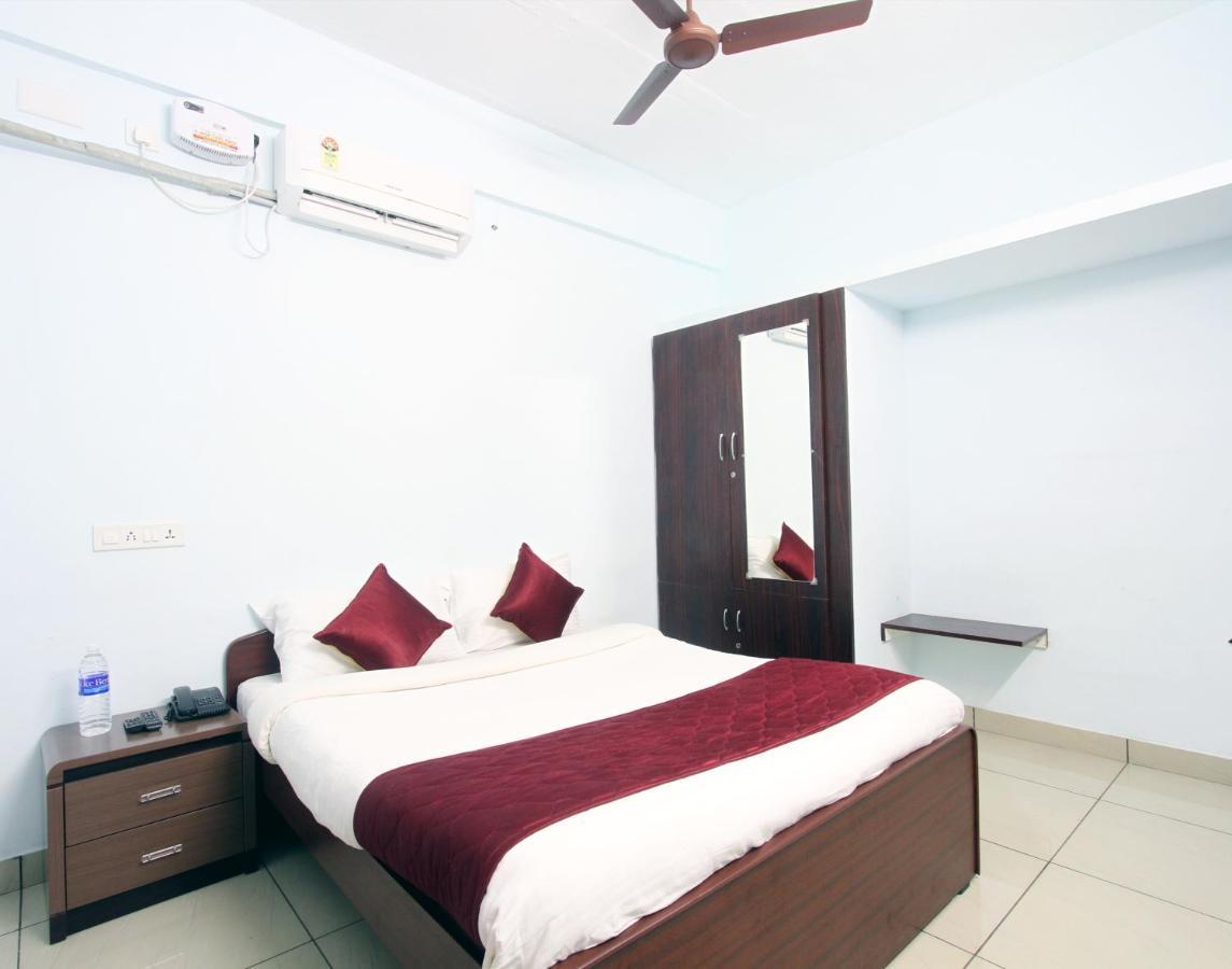 Lakshana Service Apartment - Big Temple Танджавур Экстерьер фото